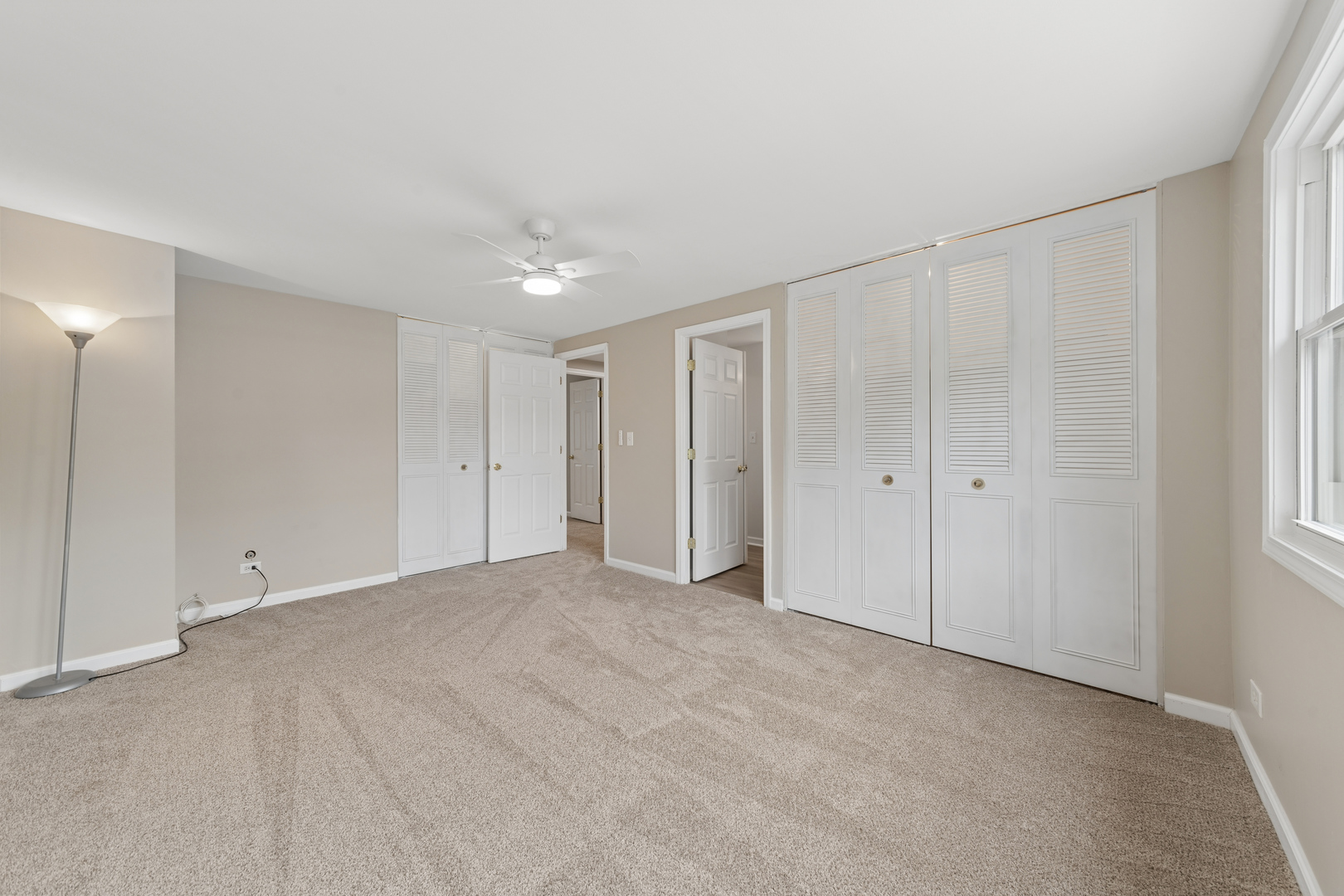942 Cardiff Court Property Photo 11