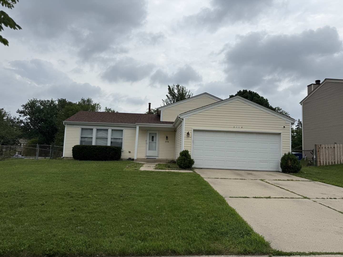2116 Briar Hill Drive Property Photo 1