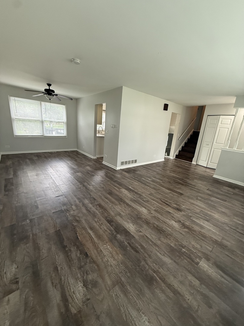 2116 Briar Hill Drive Property Photo 4