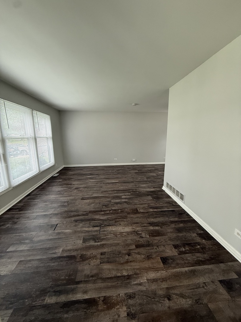 2116 Briar Hill Drive Property Photo 8