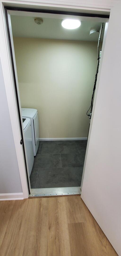 2436 W Salem Court B2 Property Photo 8