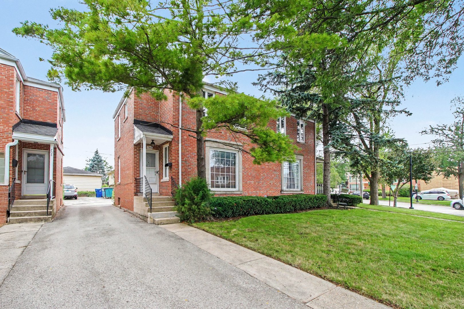 706 Broadview Avenue Property Photo 1
