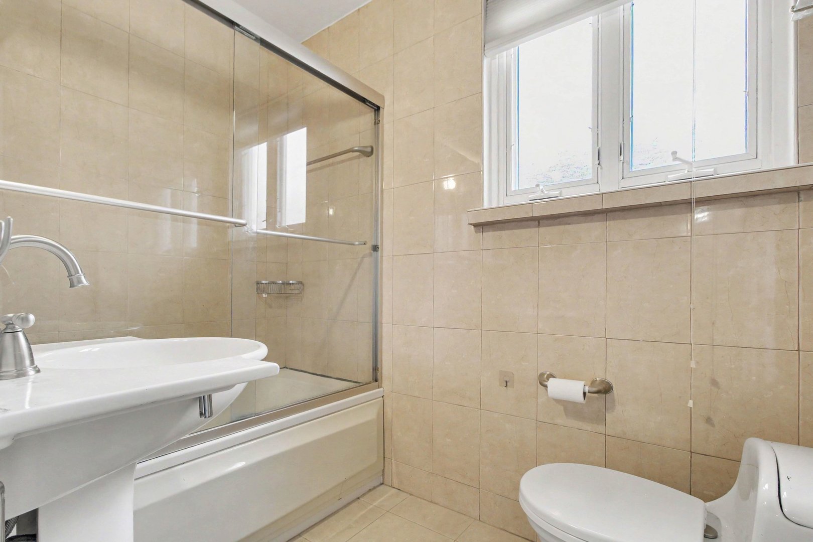 706 Broadview Avenue Property Photo 20