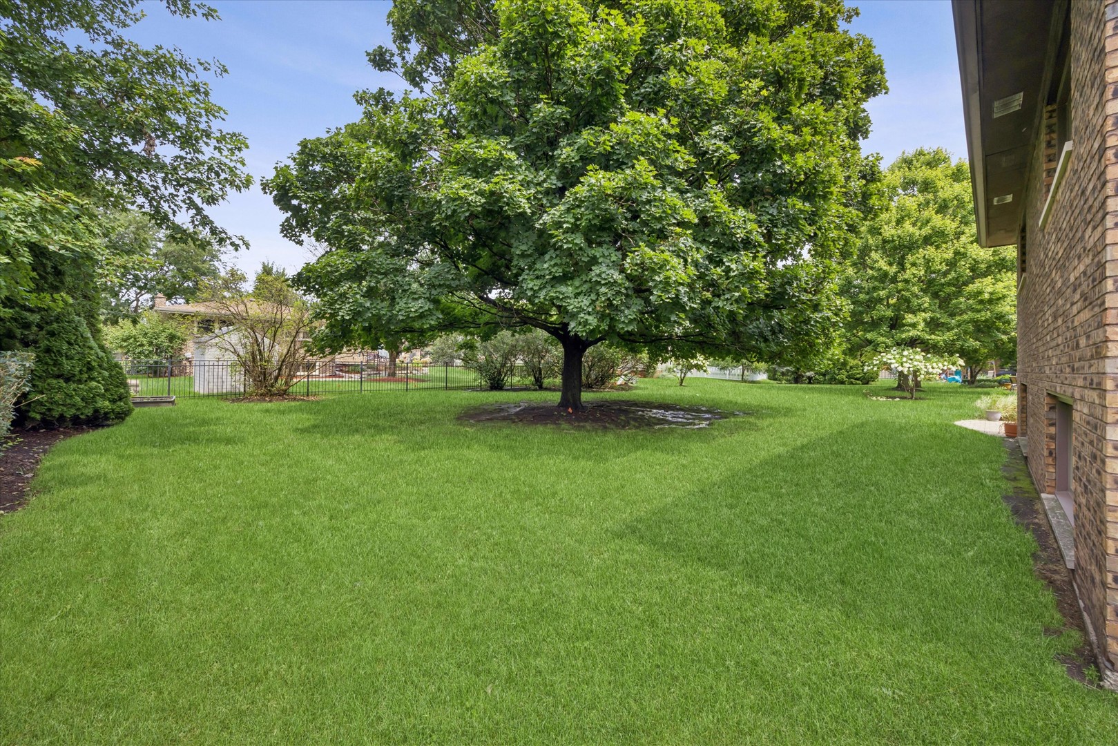 3300 Ailsworth Court Property Photo 31