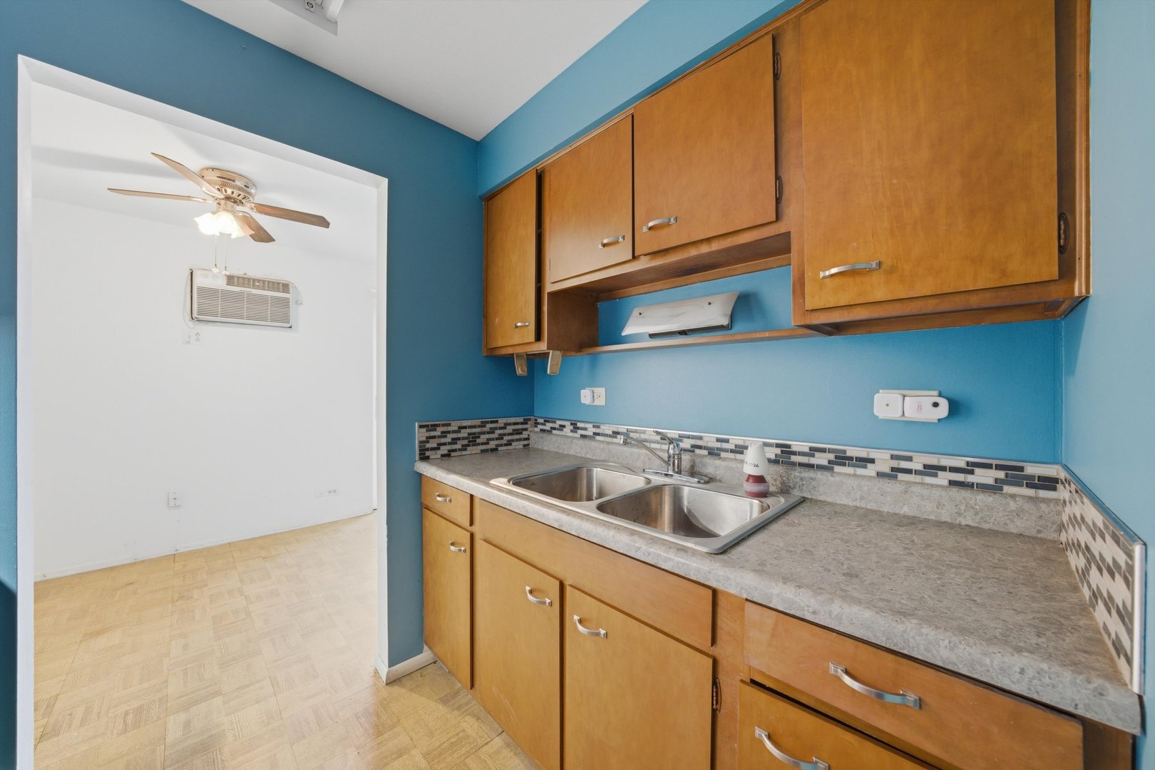 9717 S Keeler Avenue 109 Property Photo 7
