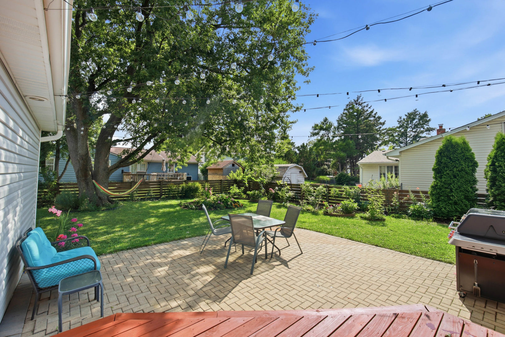 17 Whitehall Court Property Photo 23