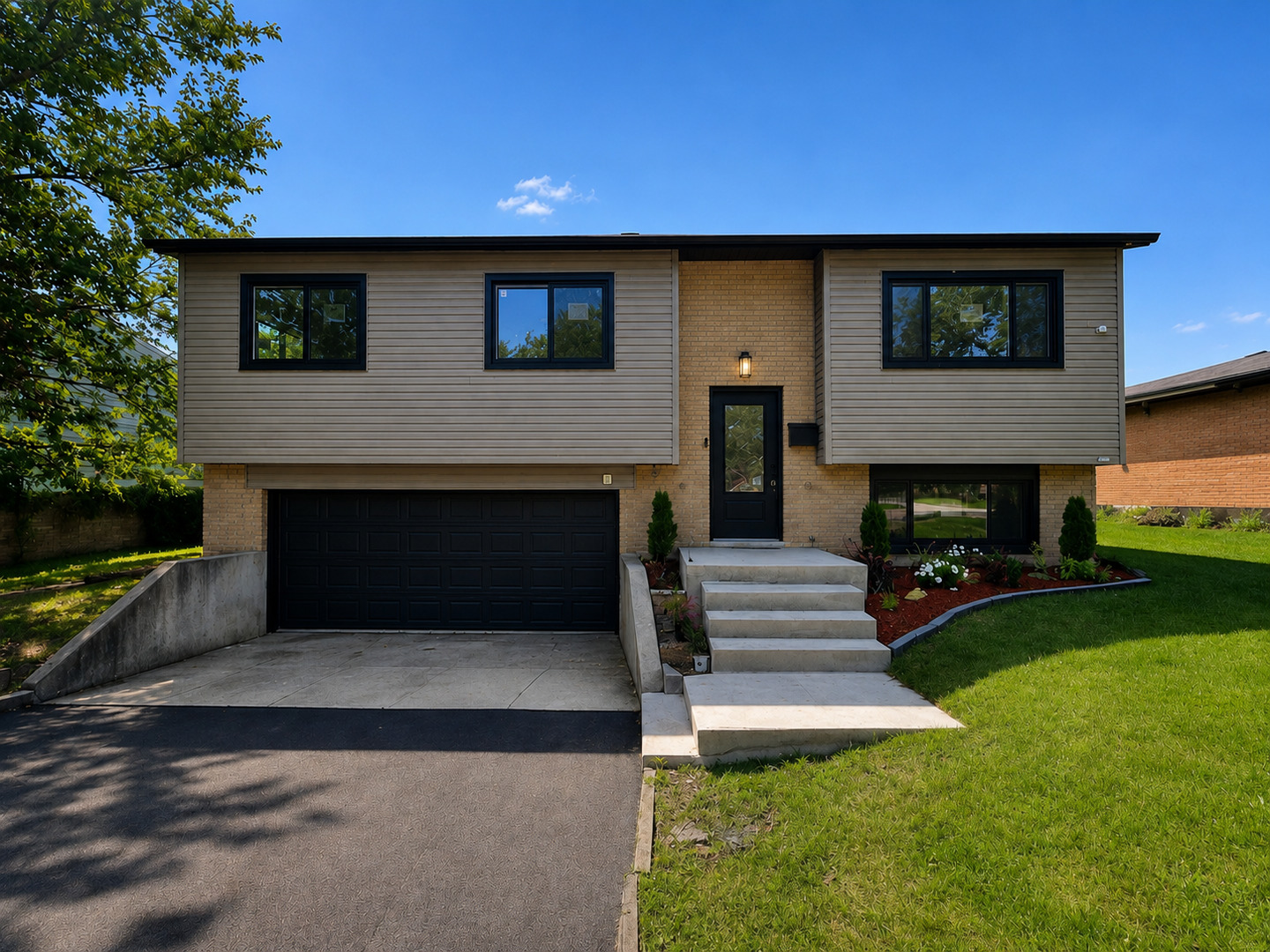 720 Blackhawk Drive Property Photo 1