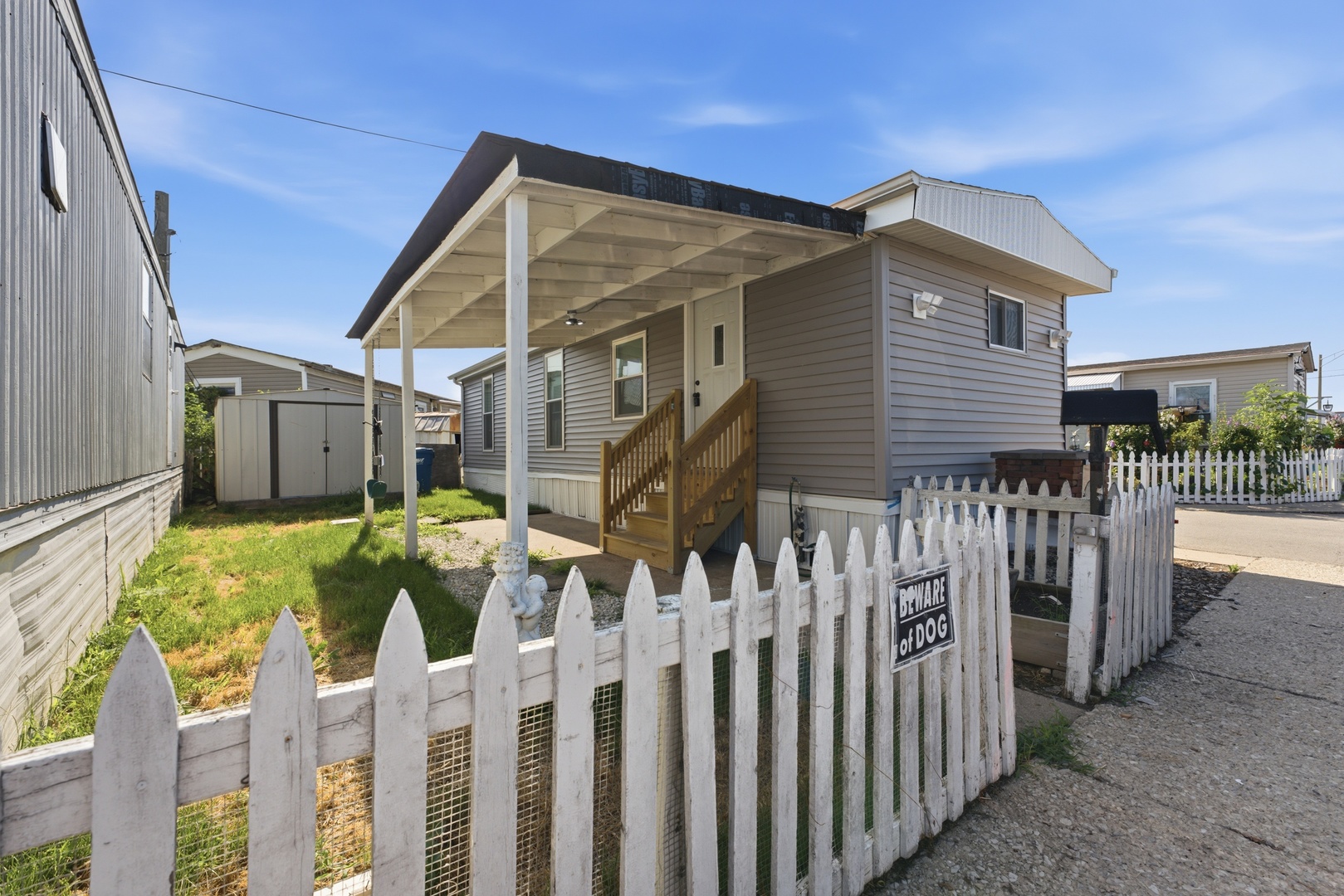 1513 46th Avenue Property Photo 2