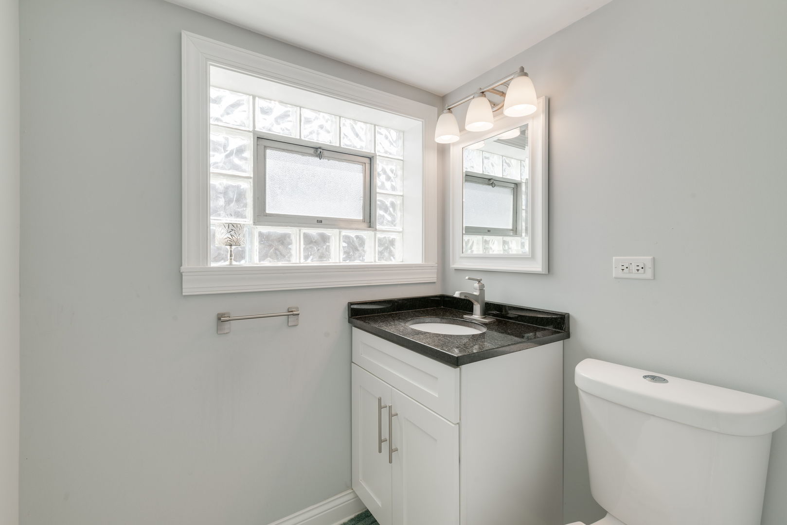 5016 W 107th Street Property Photo 12
