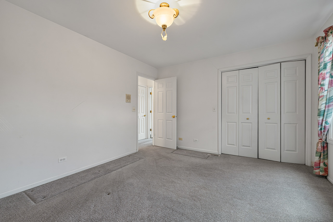 29 Chancel Lane Property Photo 32