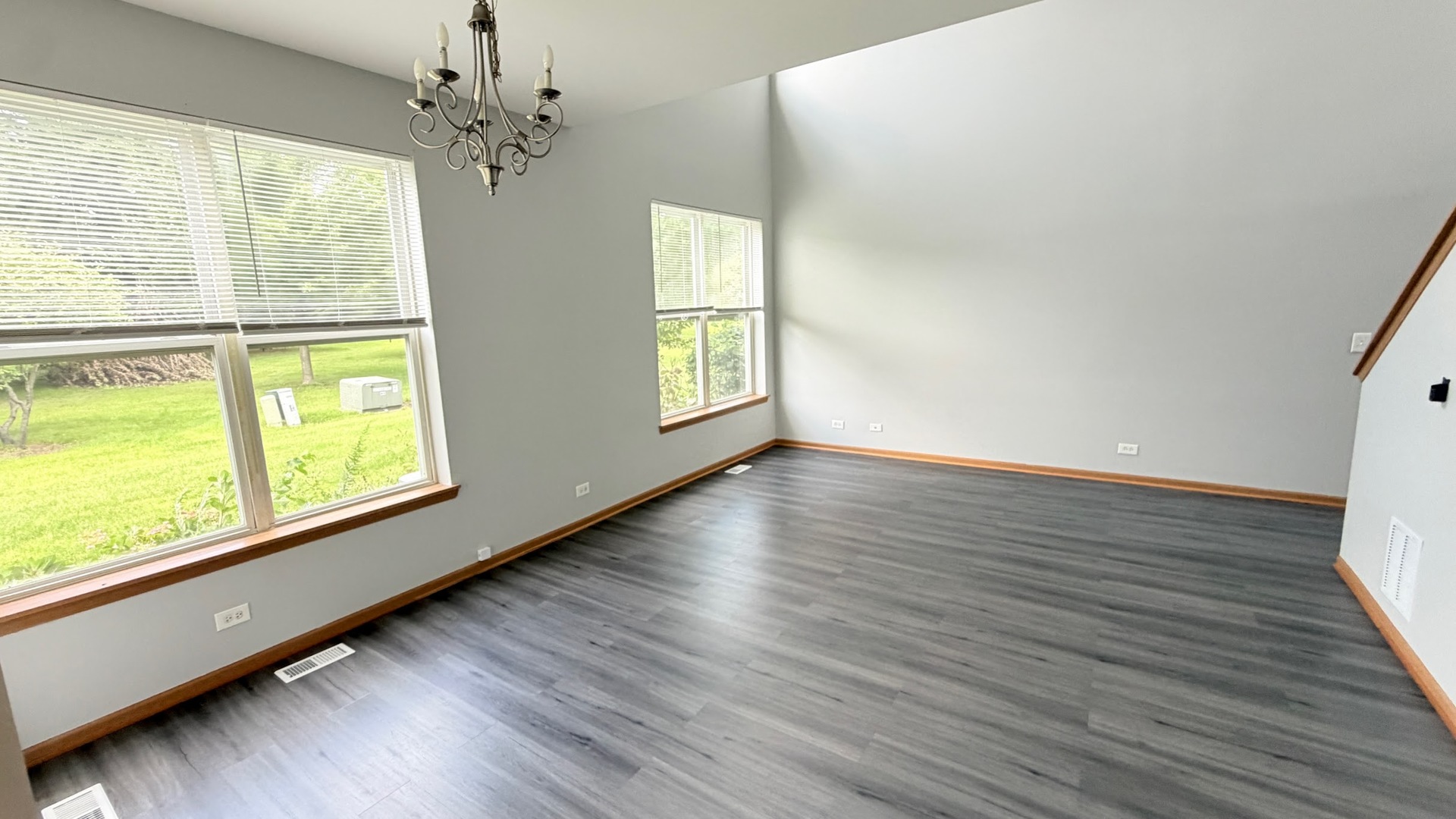 2209 Sunrise Circle Property Photo 4