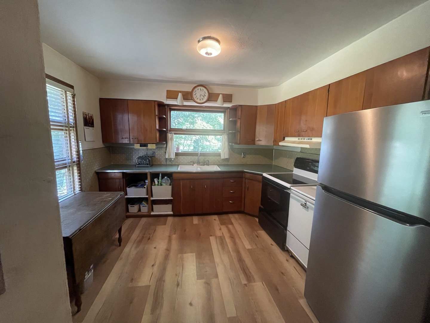 1236 Giant City Road Property Photo 5