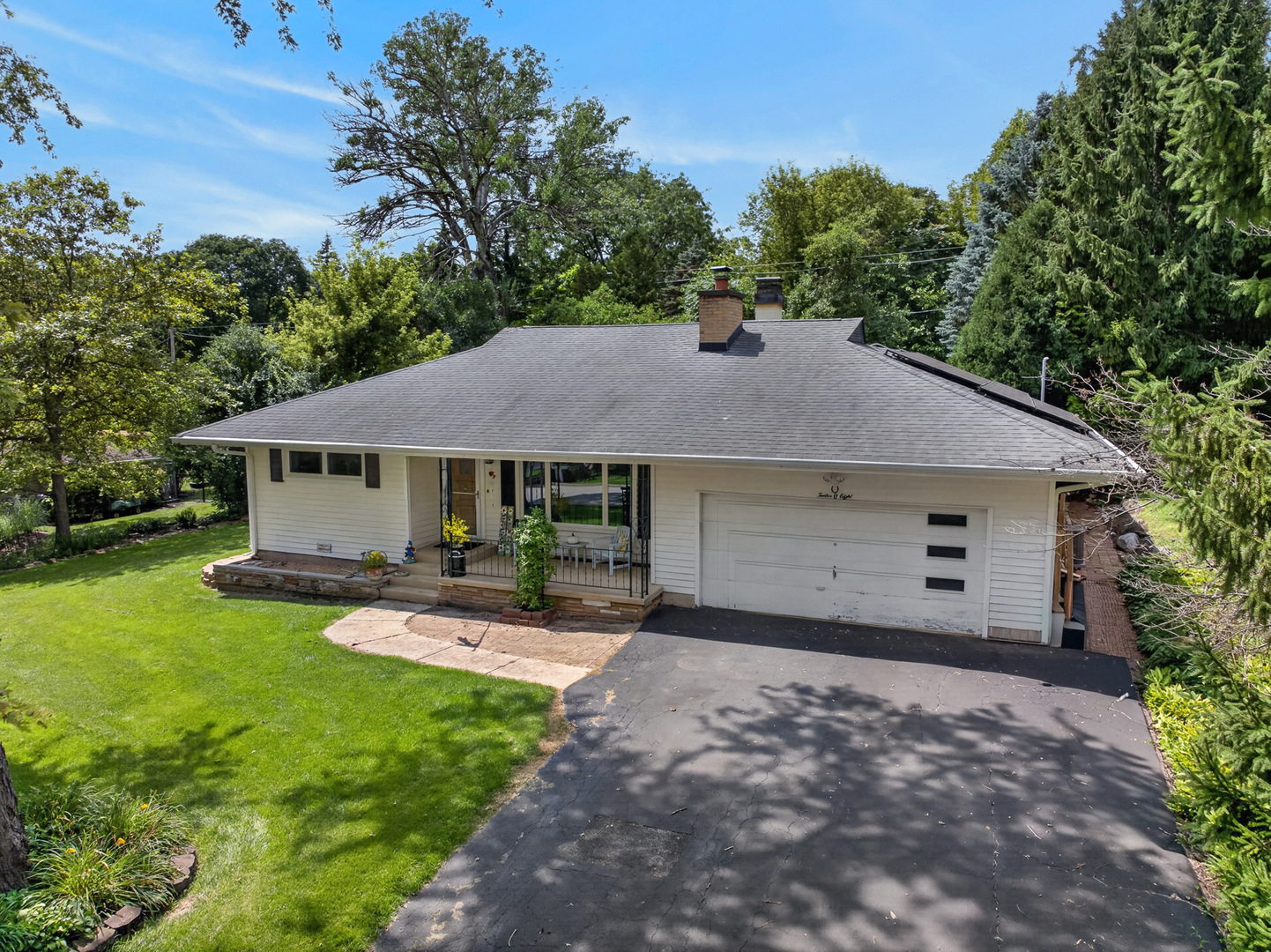 1208 Getzelman Trail Property Photo 1