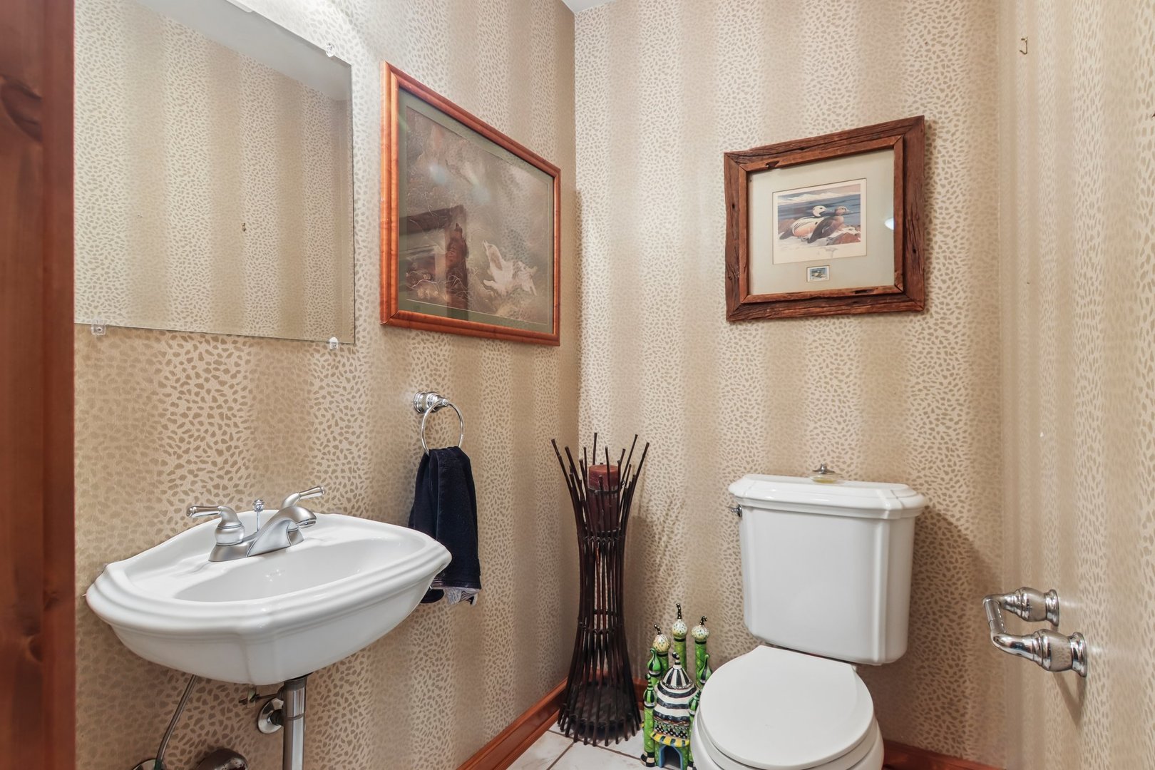 9017 Wildrose Lane Property Photo 12