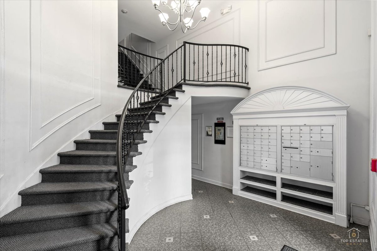 5101 Carriageway Drive 205 Property Photo 28