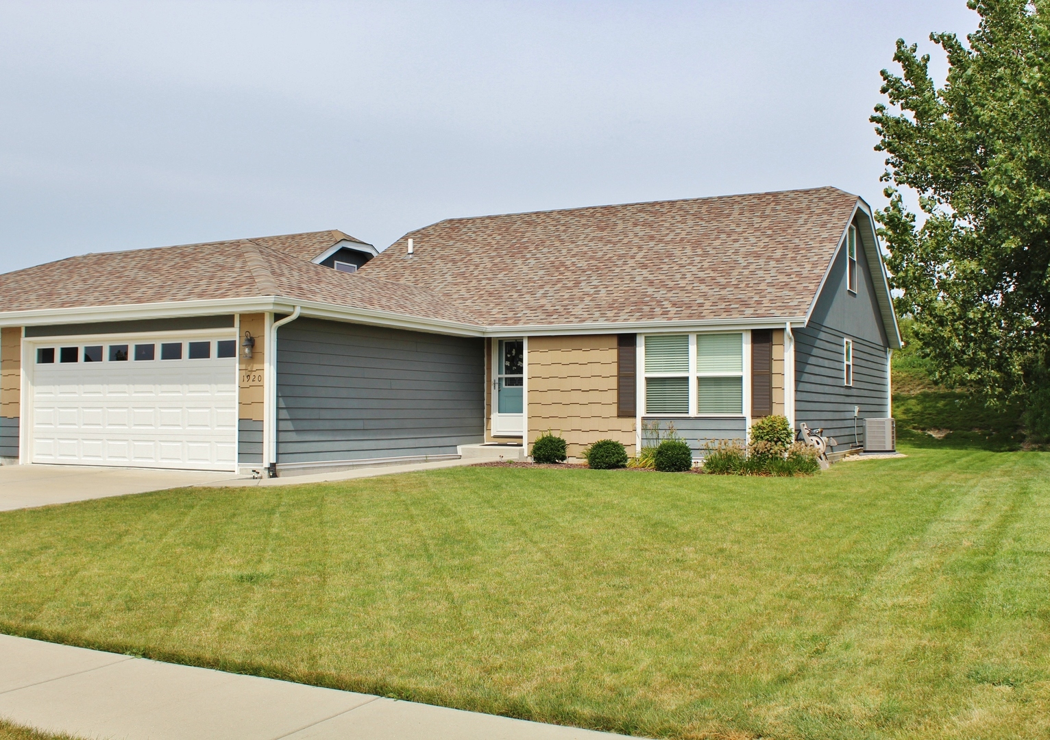 1920 Red Willow Road Property Photo 1