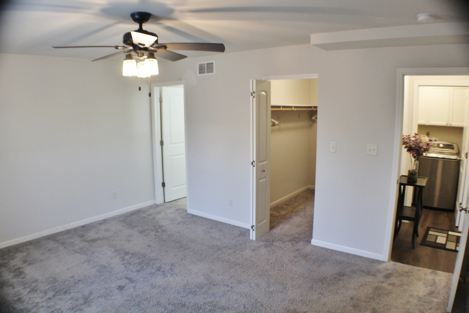 1920 Red Willow Road Property Photo 11