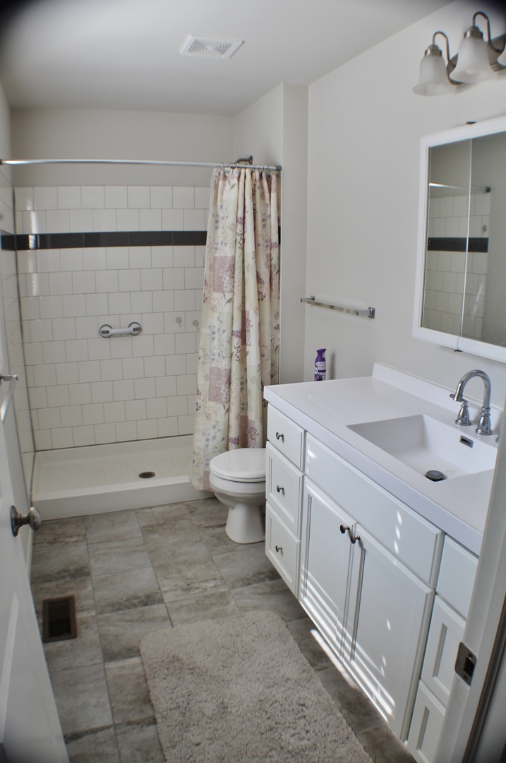 1920 Red Willow Road Property Photo 12
