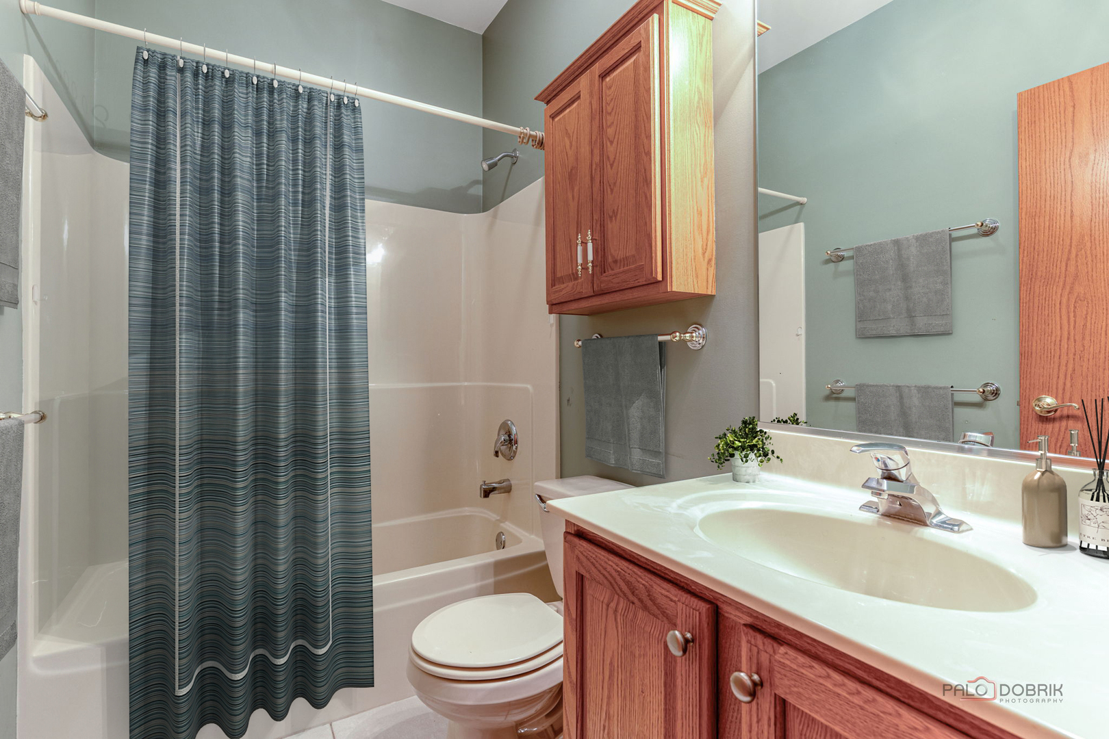 306 Greenview Lane Property Photo 8