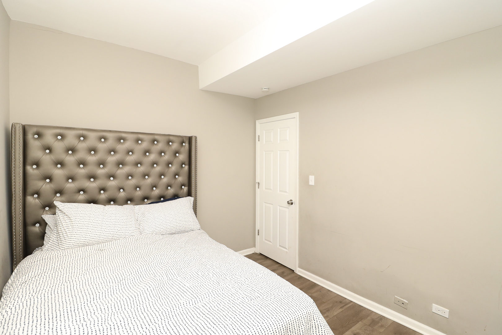 6936 S Green Street Property Photo 10