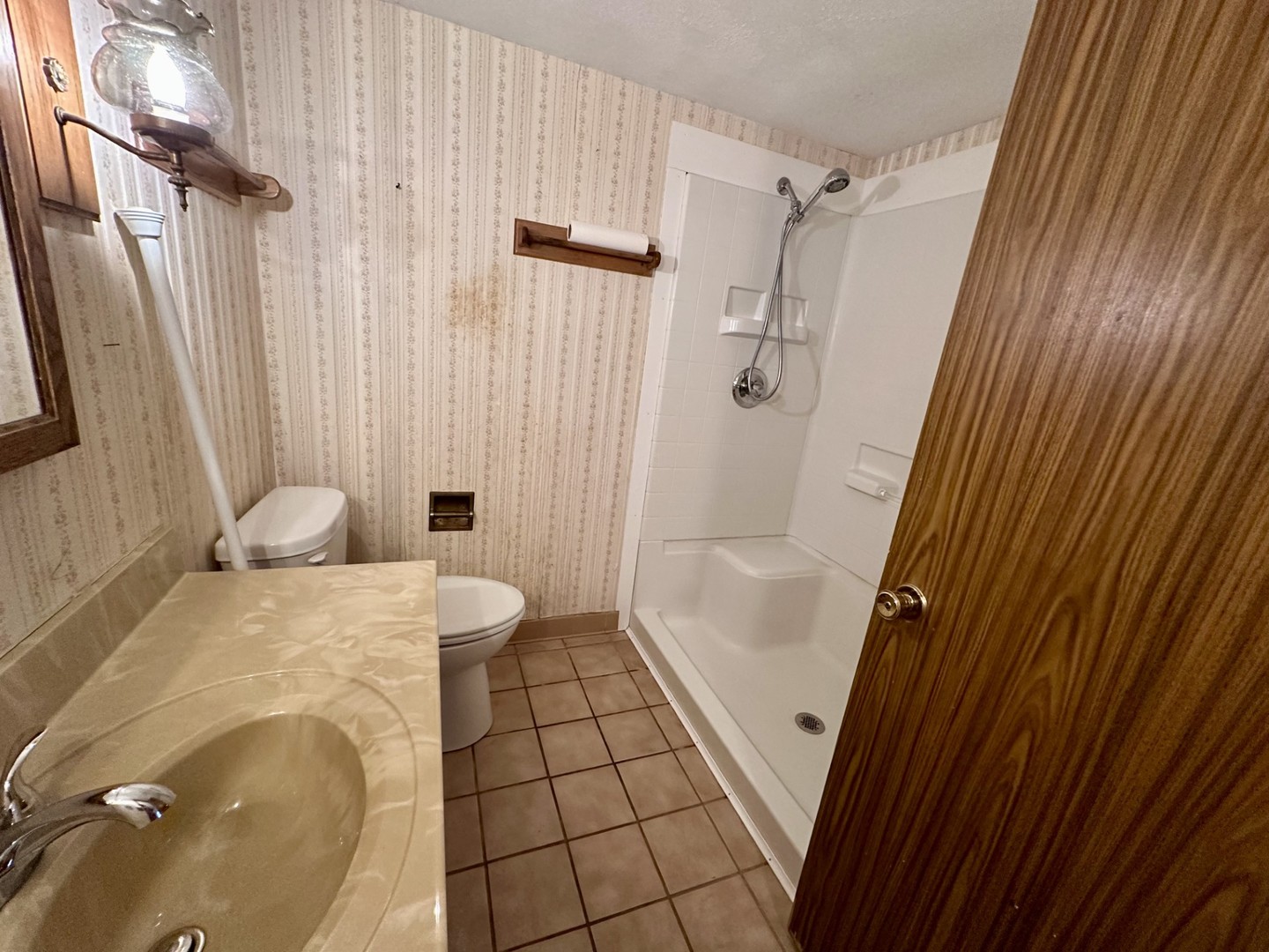 895 Thenius Road Property Photo 14