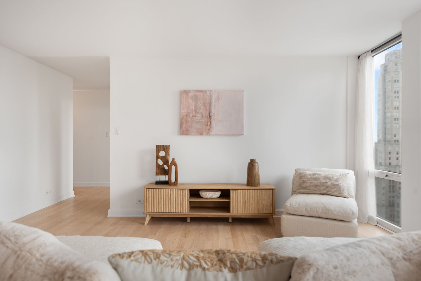 111 E Chestnut Street 30c Property Photo 7
