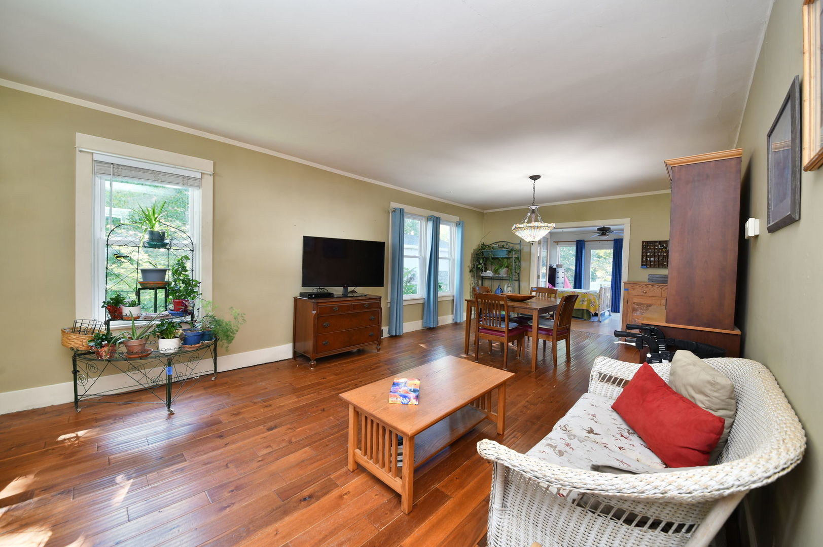 23 S Mallory Avenue Property Photo 4