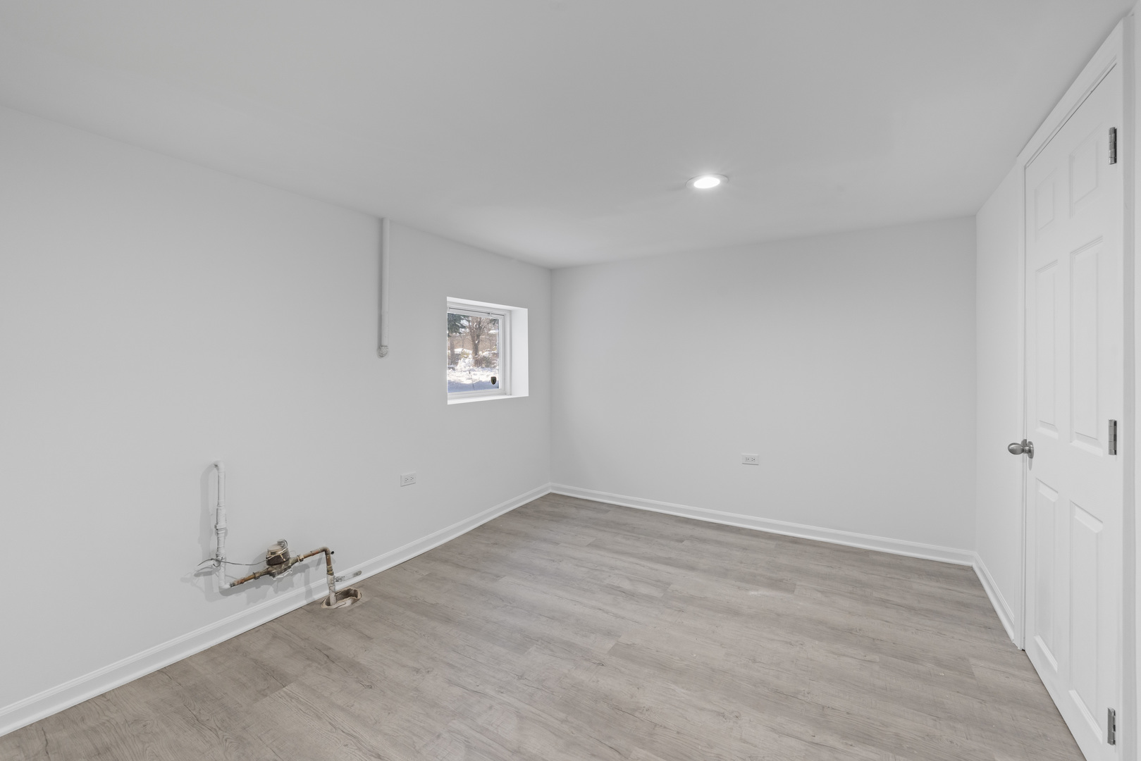 635 S 18th Avenue Property Photo 5