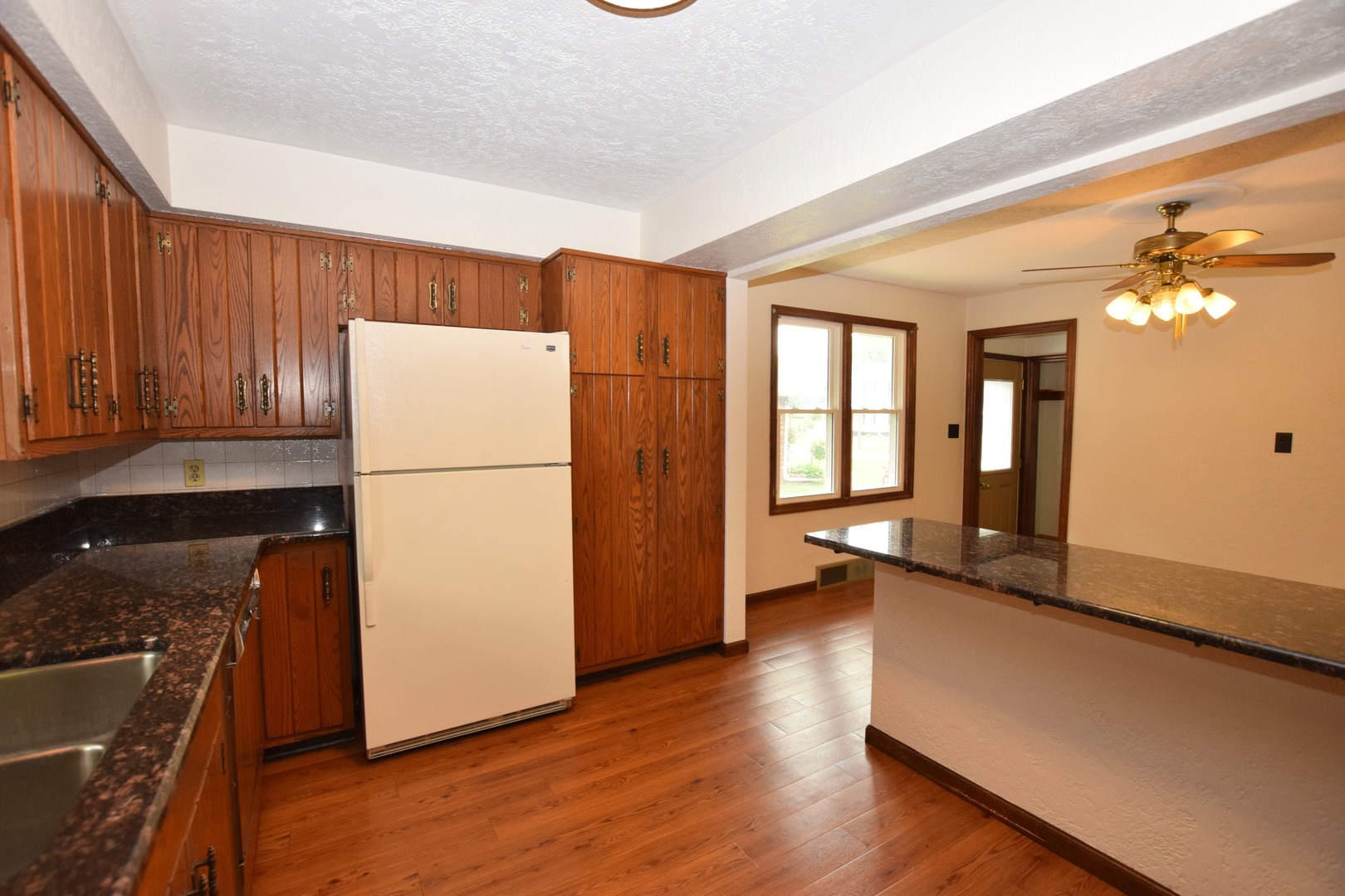634 N Meadow Street Property Photo 11