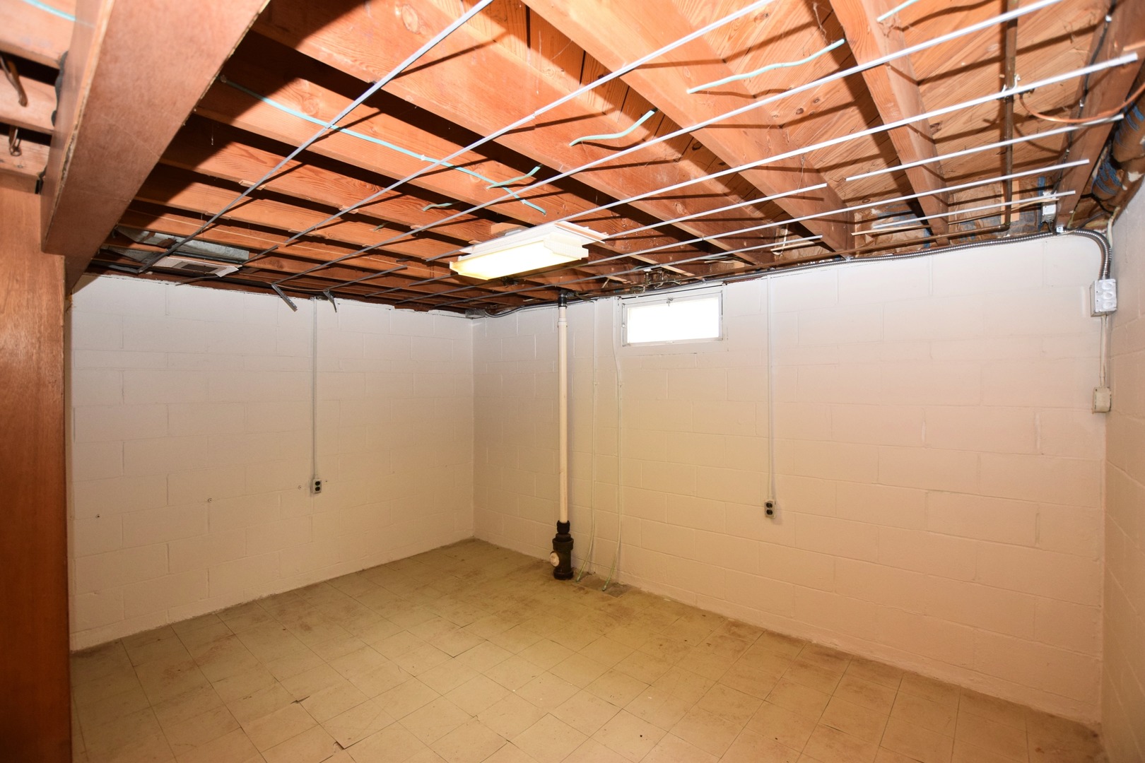 634 N Meadow Street Property Photo 29