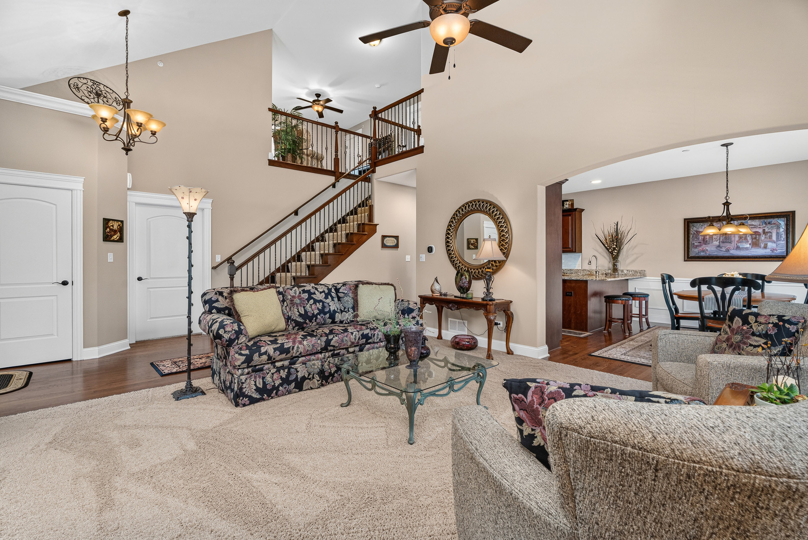16525 Timber Trail Property Photo 4
