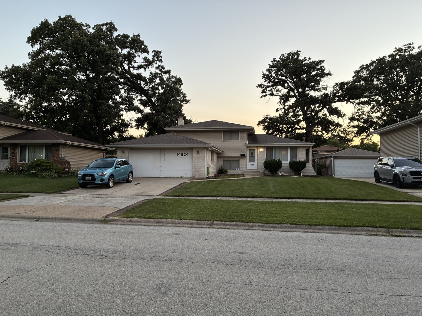 14924 Knox Avenue Property Photo 2