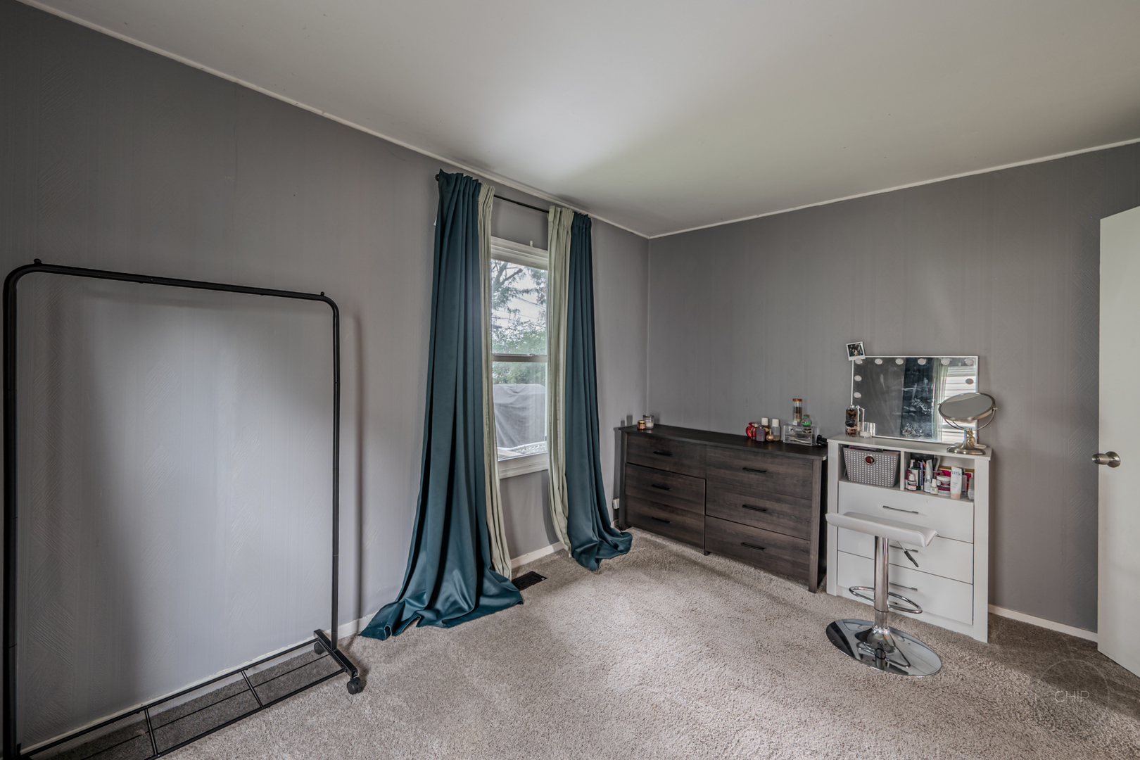 404 Kenyon Avenue Property Photo 7