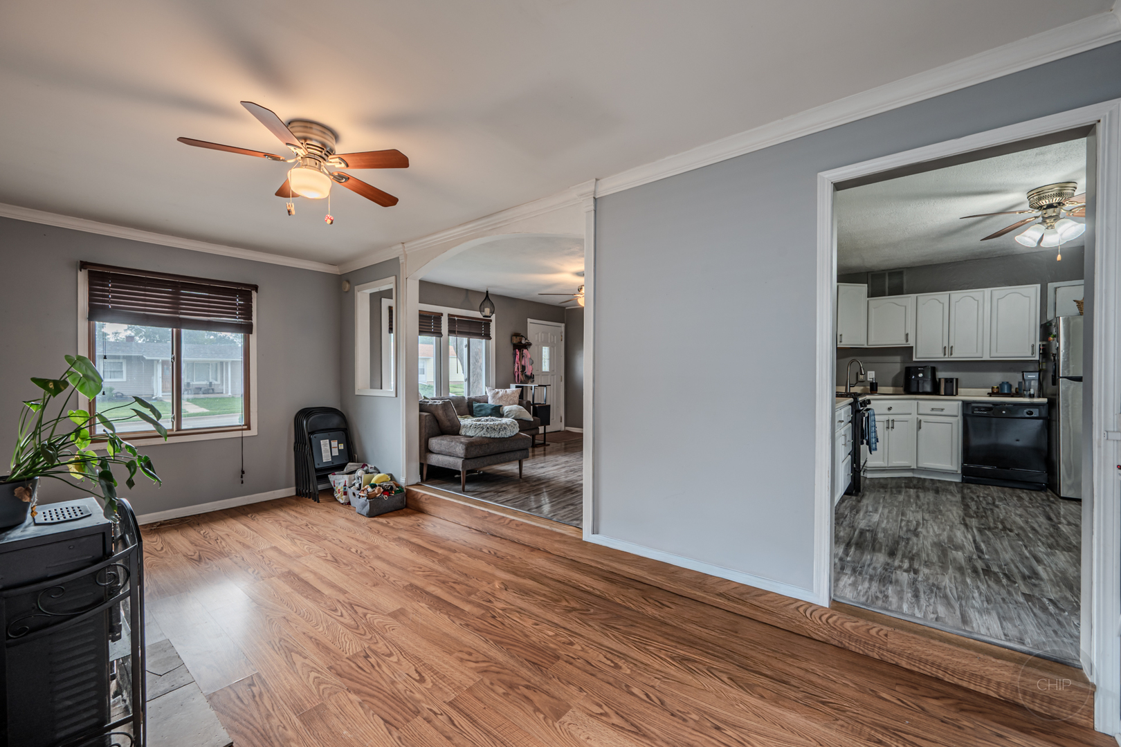 404 Kenyon Avenue Property Photo 11