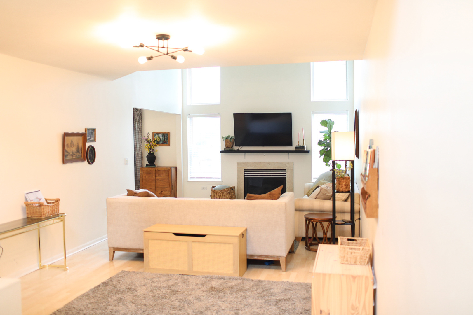 2324 College Green Drive Property Photo 2