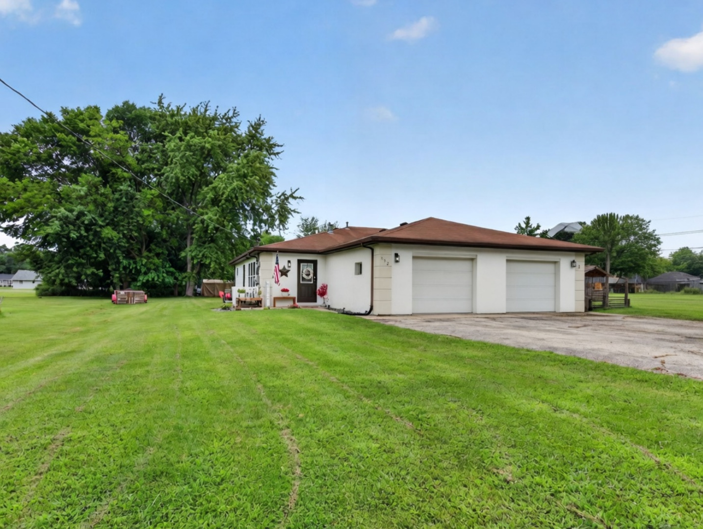 552 N Center Street Property Photo 1