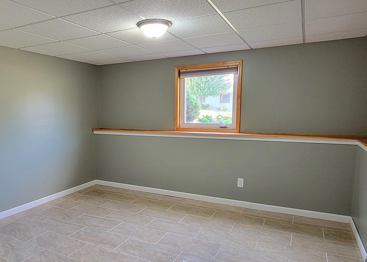 4202 Sunbury Drive Property Photo 4
