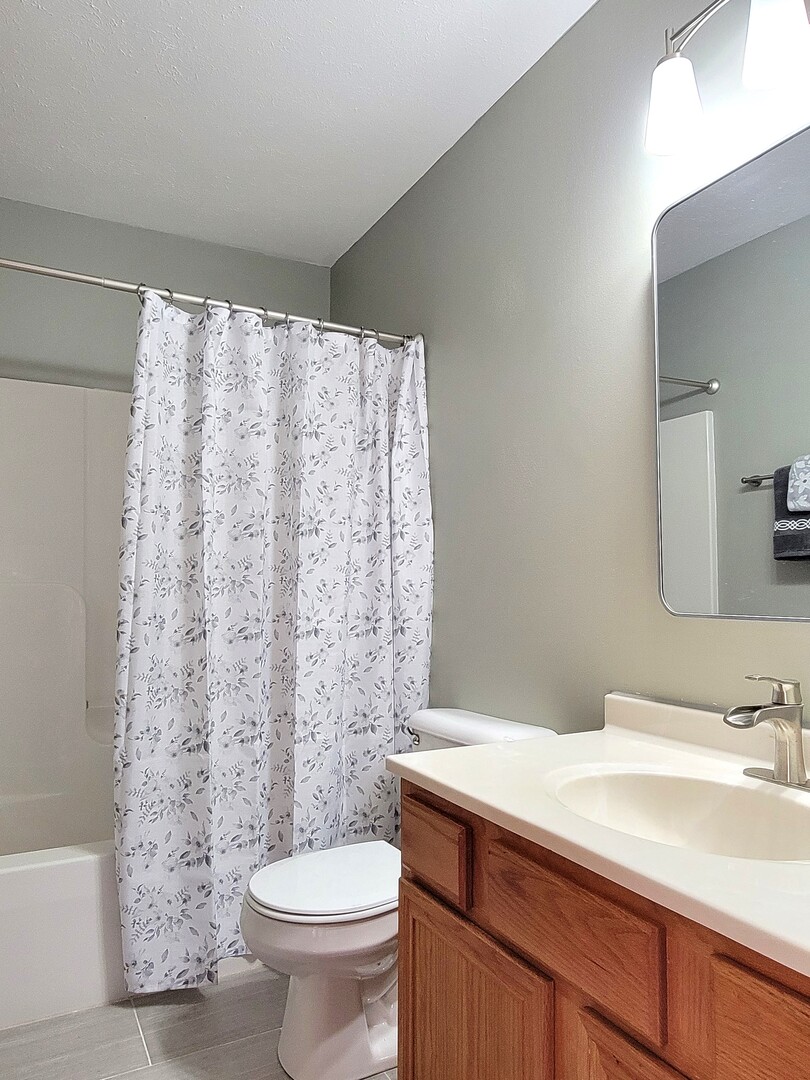 4202 Sunbury Drive Property Photo 7