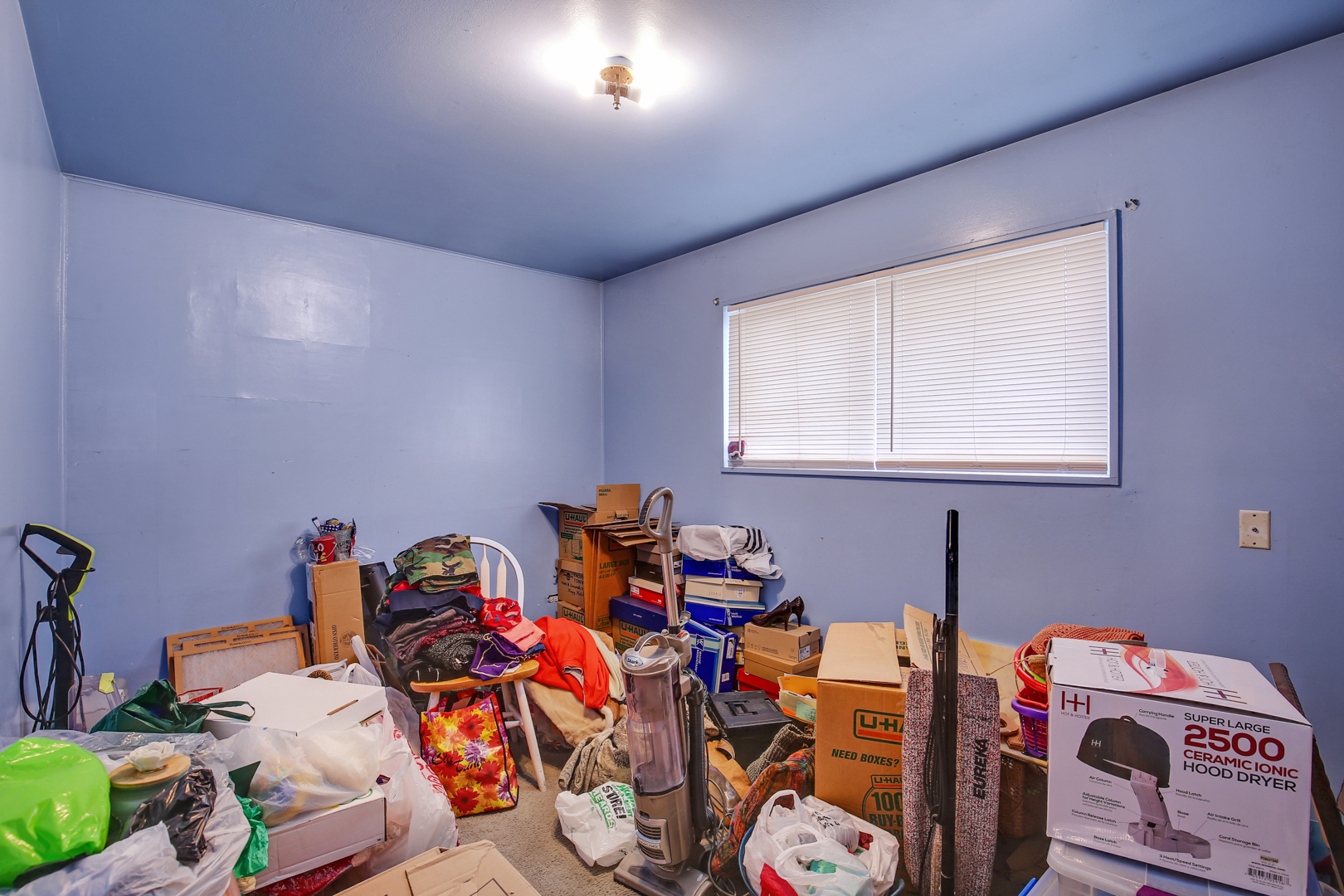 1383 Greenbay Avenue Property Photo 9