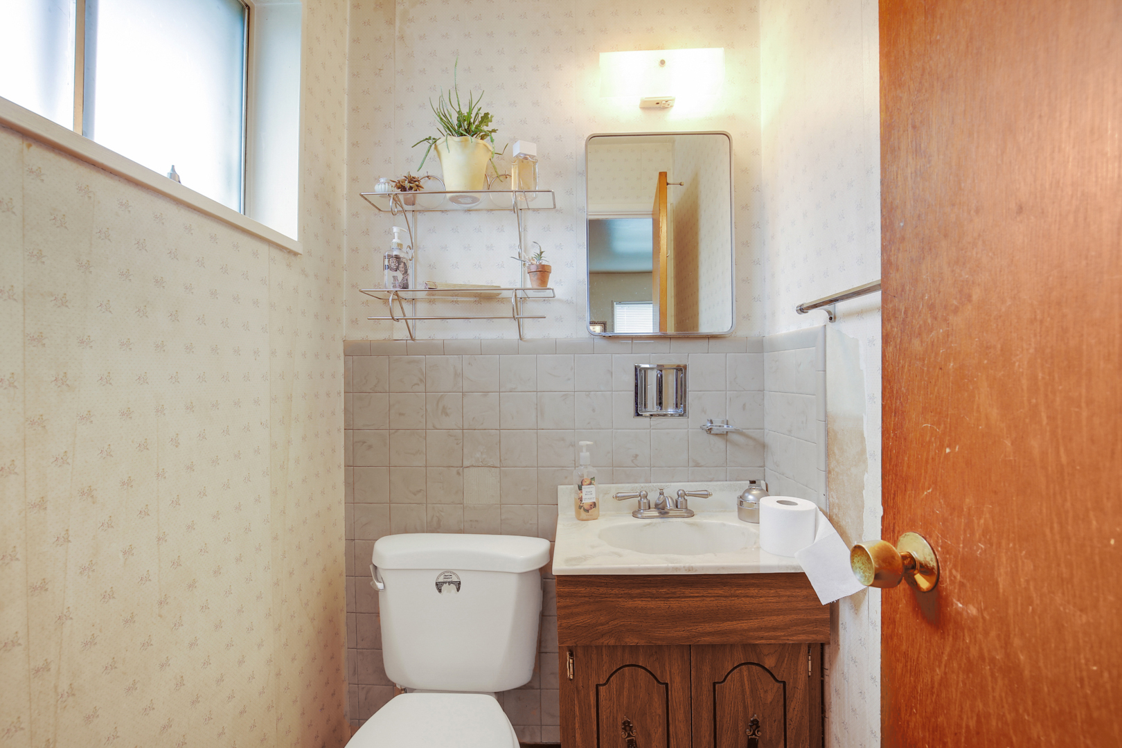 1383 Greenbay Avenue Property Photo 12