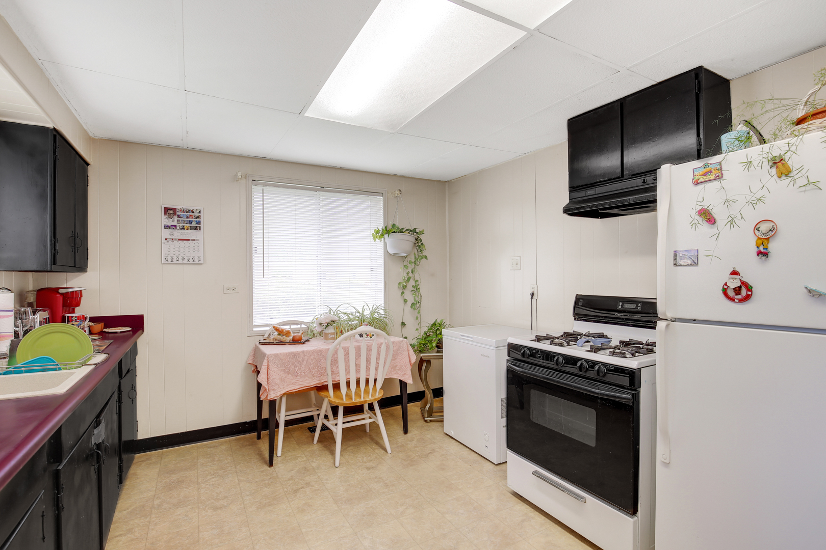 1383 Greenbay Avenue Property Photo 17
