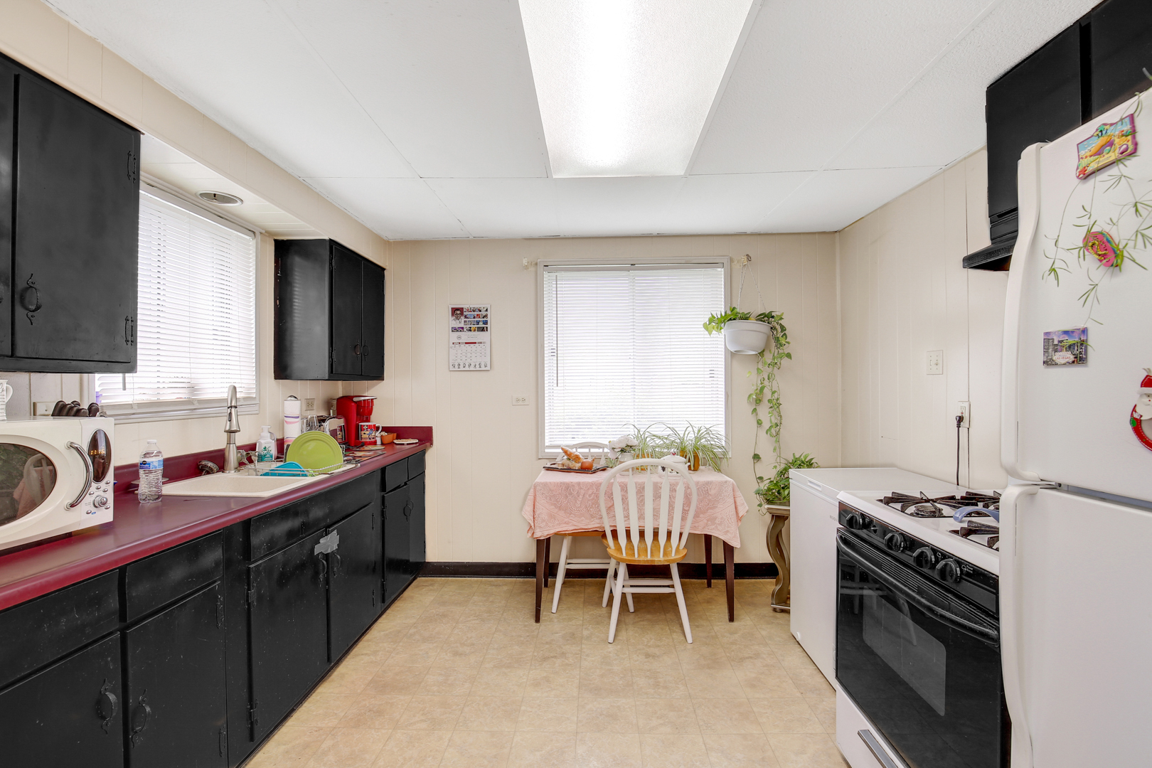 1383 Greenbay Avenue Property Photo 18