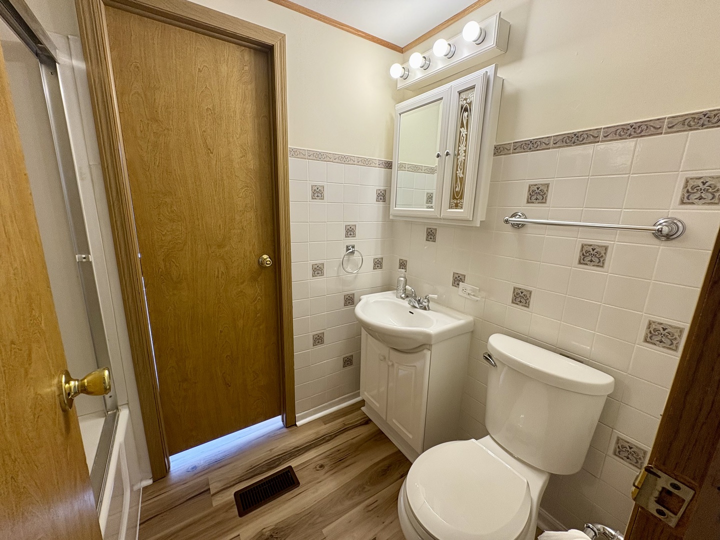 22732 Olympia Drive Property Photo 11
