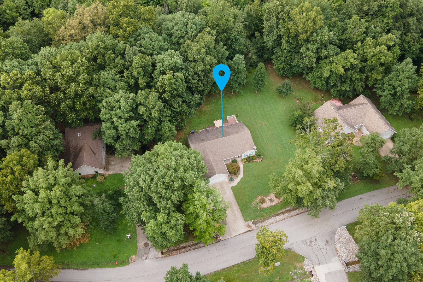 1904 Spring Garden Road Property Photo 3