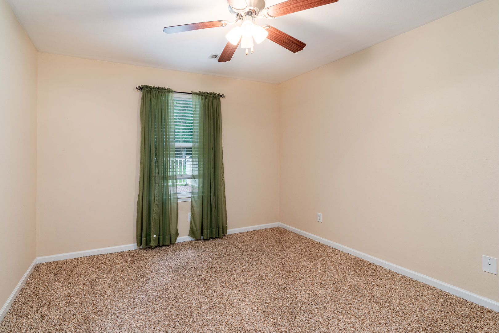 1904 Spring Garden Road Property Photo 10