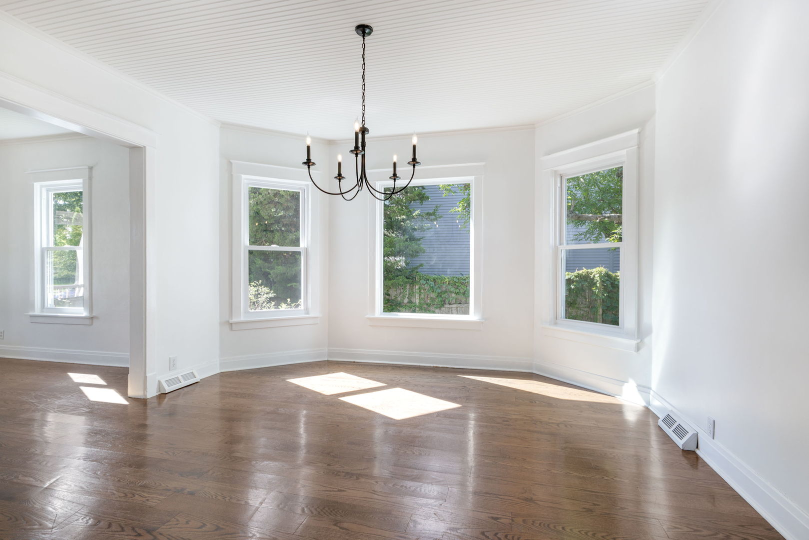 612 S Madison Street Property Photo 5