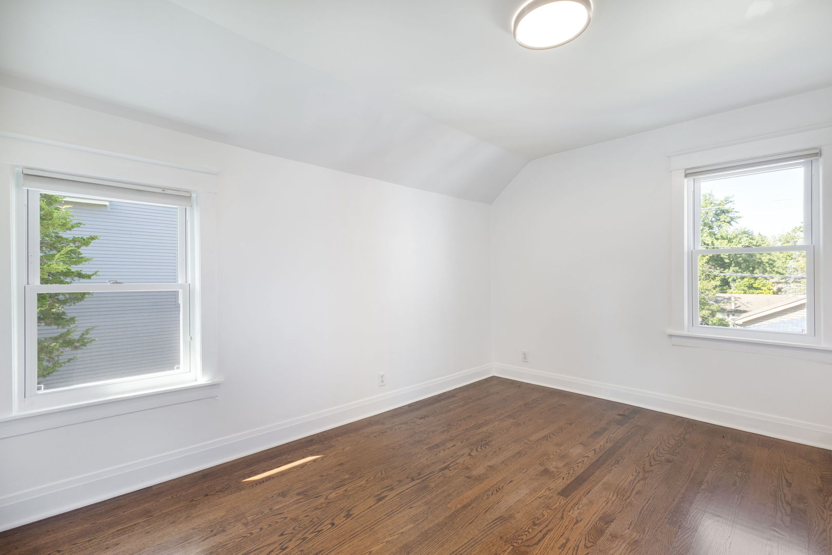 612 S Madison Street Property Photo 12