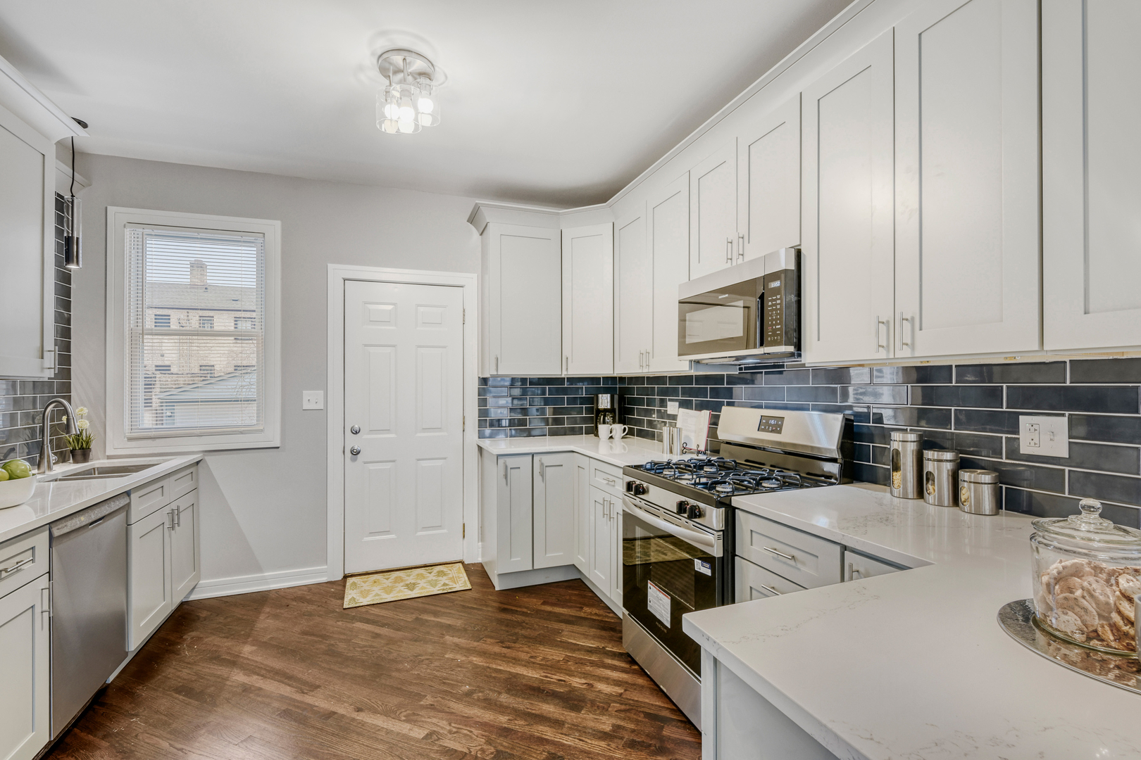 1837 W 104th Street Property Photo 7