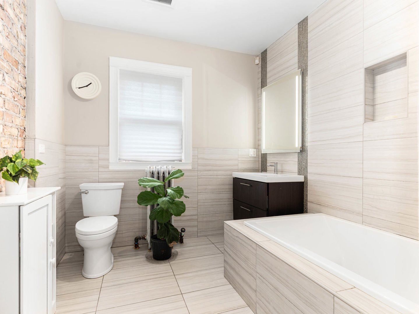 5421 S Hyde Park Boulevard Property Photo 38
