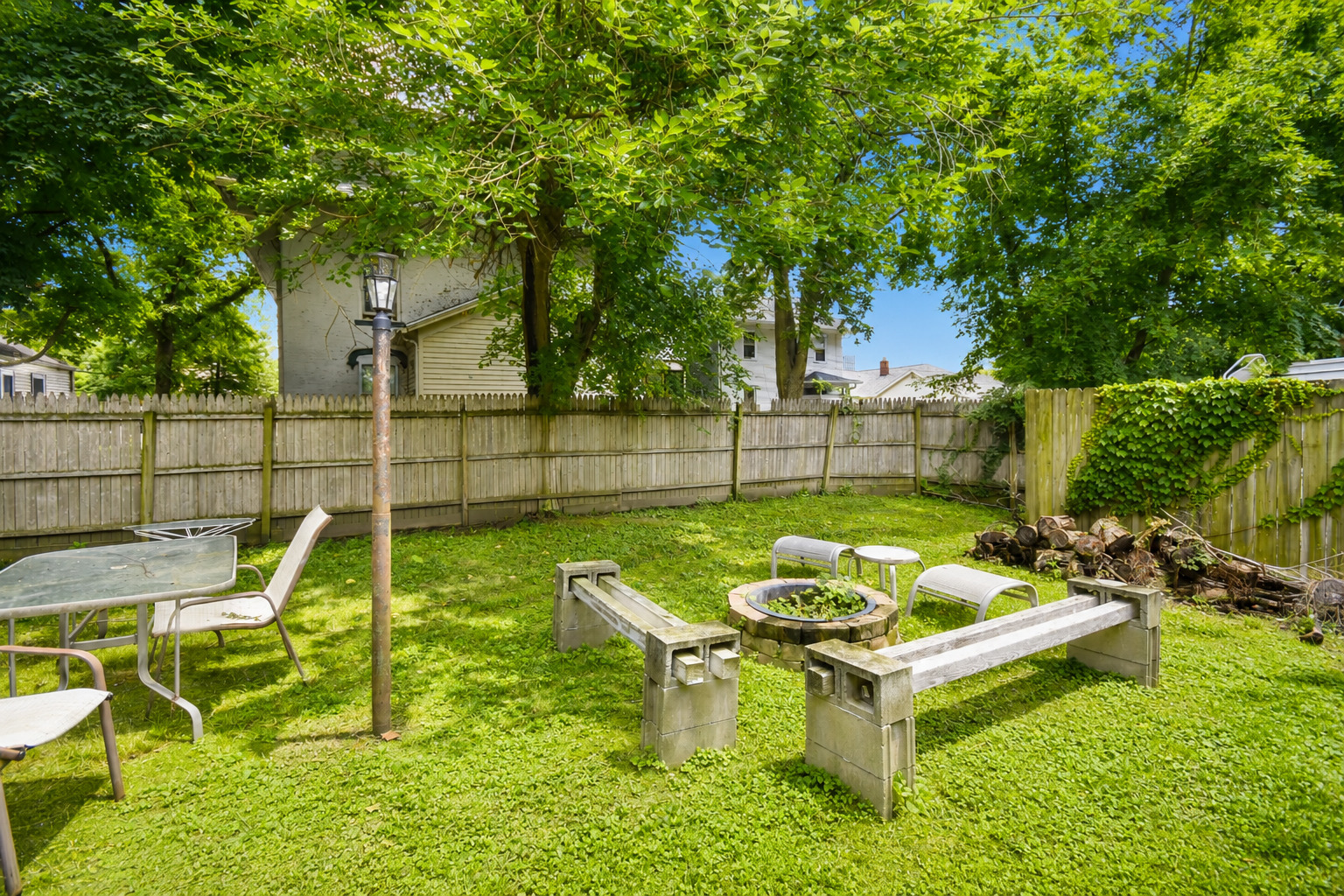 610 N Mclean Street Property Photo 21
